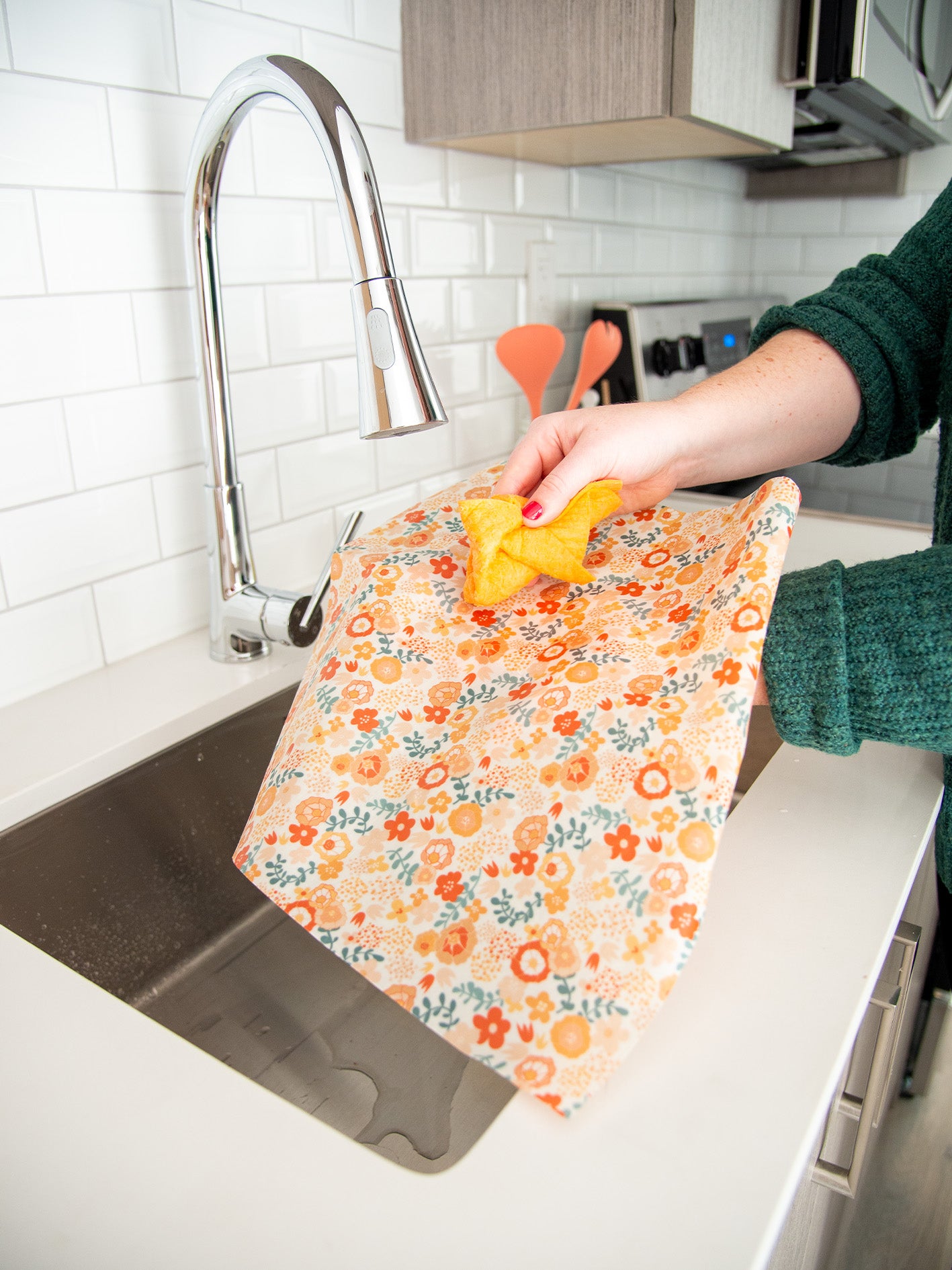FAQ How to Clean a Beeswax Wrap?