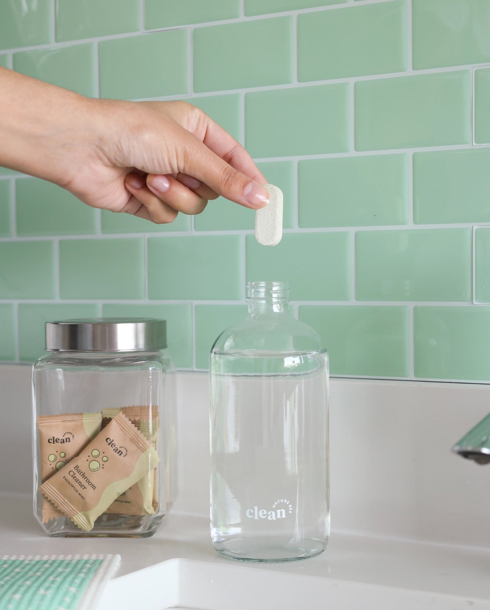 Bathroom Spray Cleaning Tablets | Nature Bee