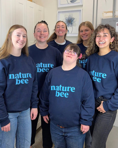 Nature Bee Crew Neck Sweater - NATURE BEE